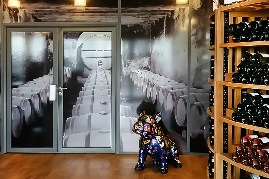 Exemple de décoration intérieure grand format Dubois Imageries, illustrant l’impact visuel et l’harmonisation des espaces